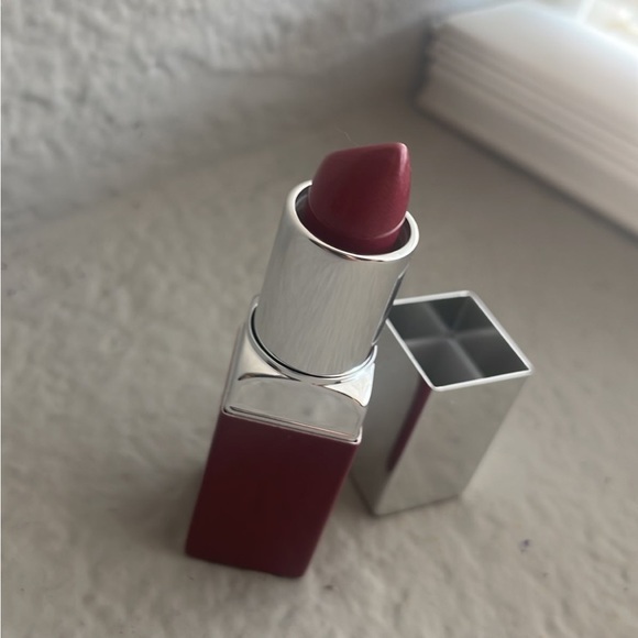 Clinique Lipstick - Picture 6 of 7